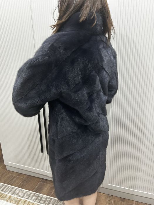 Продам норковую шубу