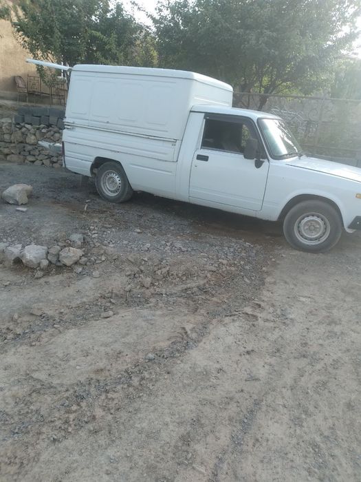 Holati yaxshi vaz 21 07 pikap oq gaz benzin