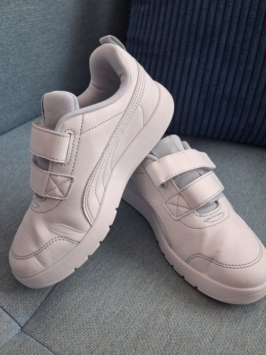 Детски бели маратонки PUMA