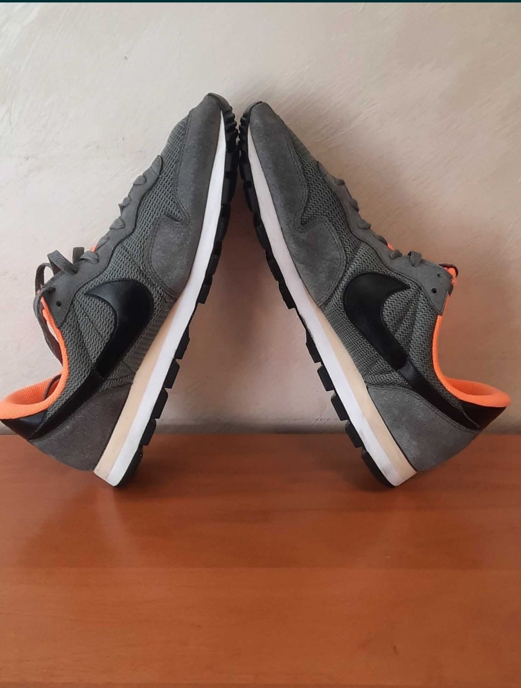 Nike Air Pegasus 83