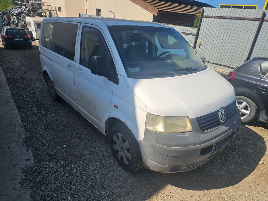 Dezmembrez VW Transporter T5 1.9 AXC 63KW  și 2.5 AXD 2004