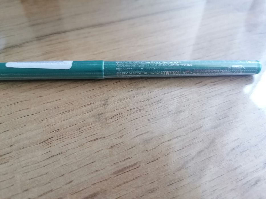 Creion de ochi turcoaz Deliplus