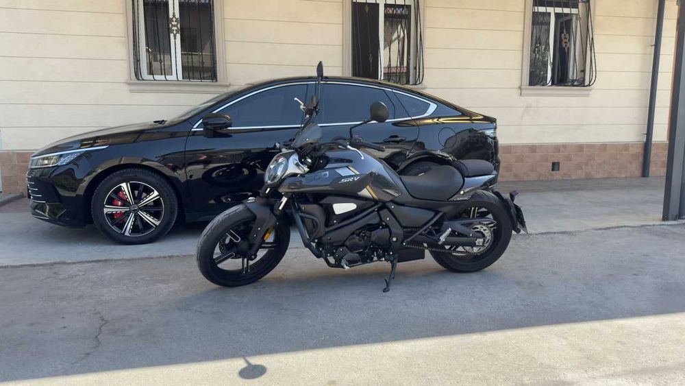 Qjmotor 500SRV cruiser  (ABS) с пробегом 2500км