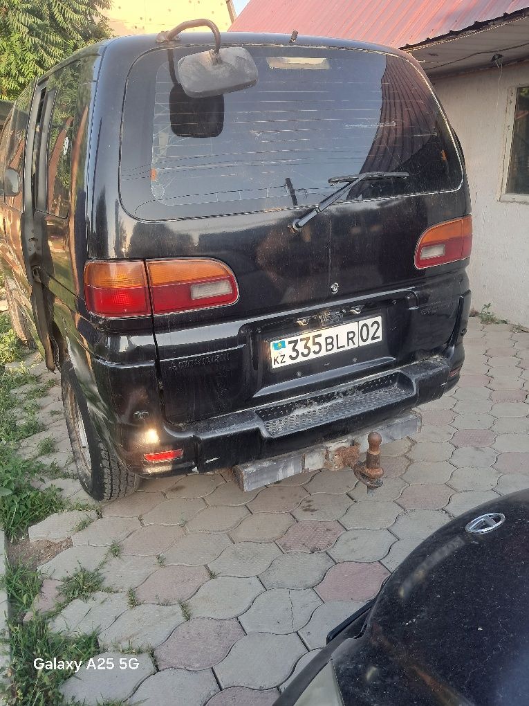 Кузов митсубиси делика
