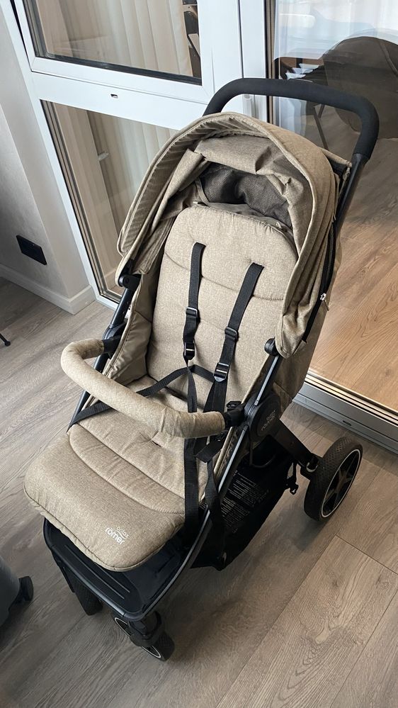 Britax Roemer: Прогулочная коляска B-Agile M Linen Beige