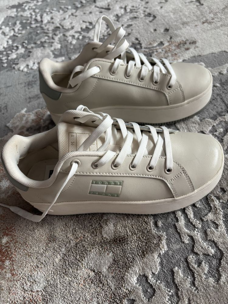 Tommy Jeans sneakers din piele