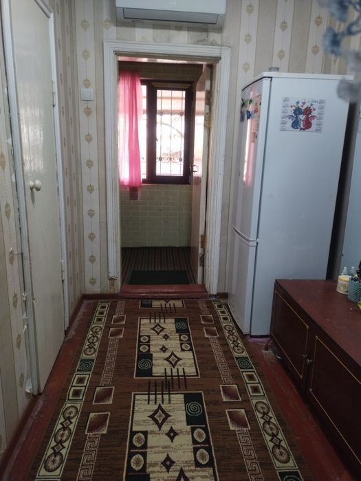 Uy sotiladi Zarafshan shahar 4-10-xxx 2xona 3xona qilingan