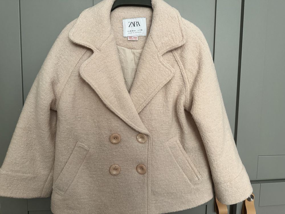 Детско вълнено палто Zara, размер 116 см