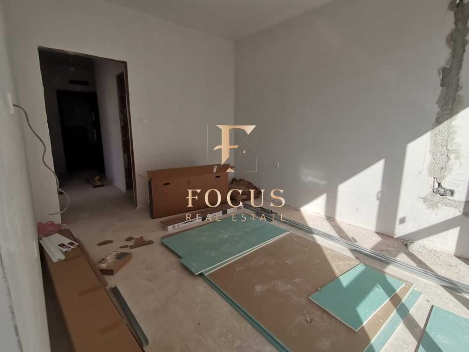 Продава се Двустаен апартамент в Пловдив, Остромила - 71 кв.м за 1092 €/кв.м - Снимка #1