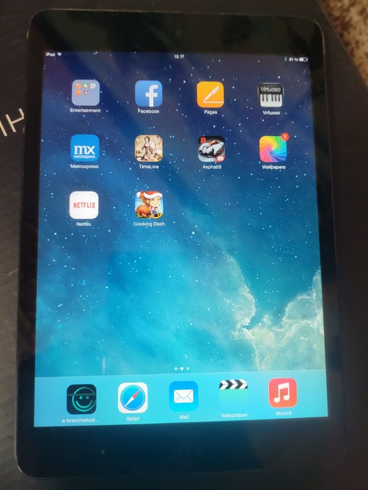 Tableta ipad mini cu husa antishok