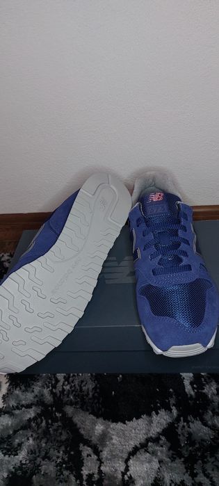 Adidaşi New Balance mărimea 37