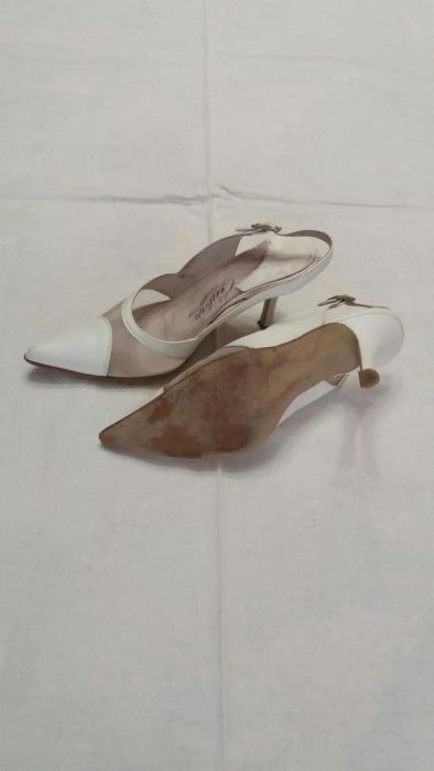 Vand pantofi dama de ocazie, din piele, marimea 35
