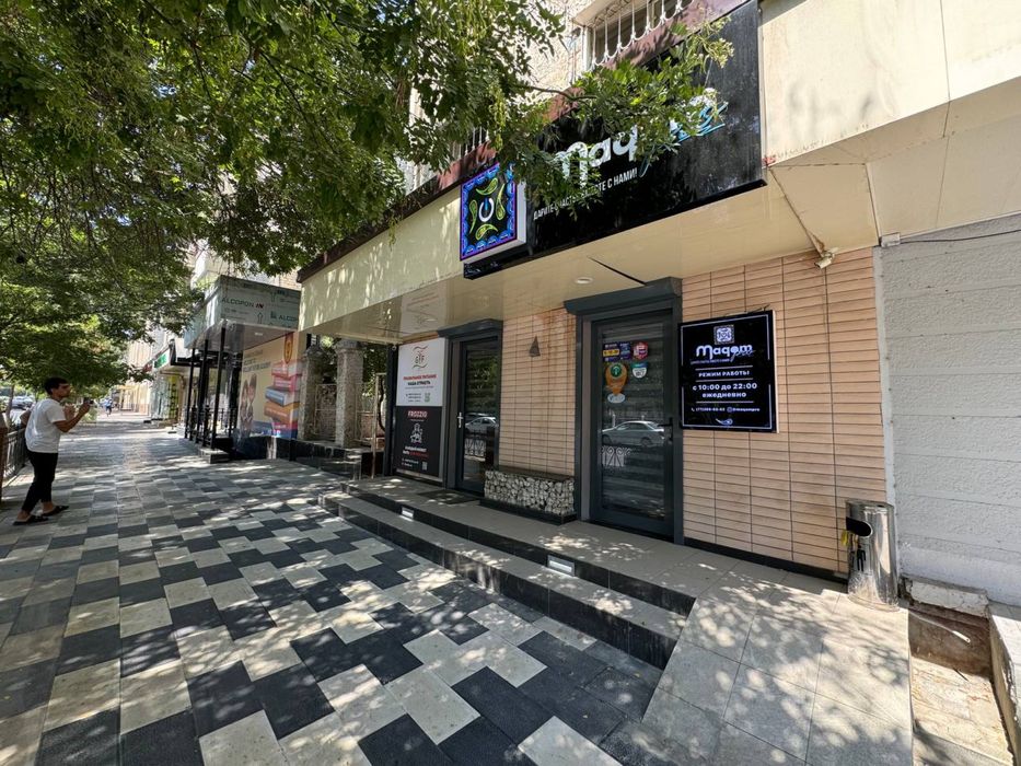 Мукими Адидас | 163кв - нежилое помещение Вдоль дороги Продажа