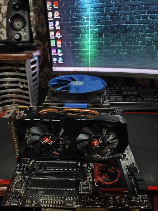 Материнская плата, с комплектующими