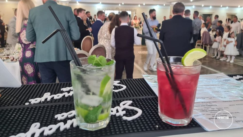 Bar mobil de vanzare , afacere la cheie cu toata logistica necesara