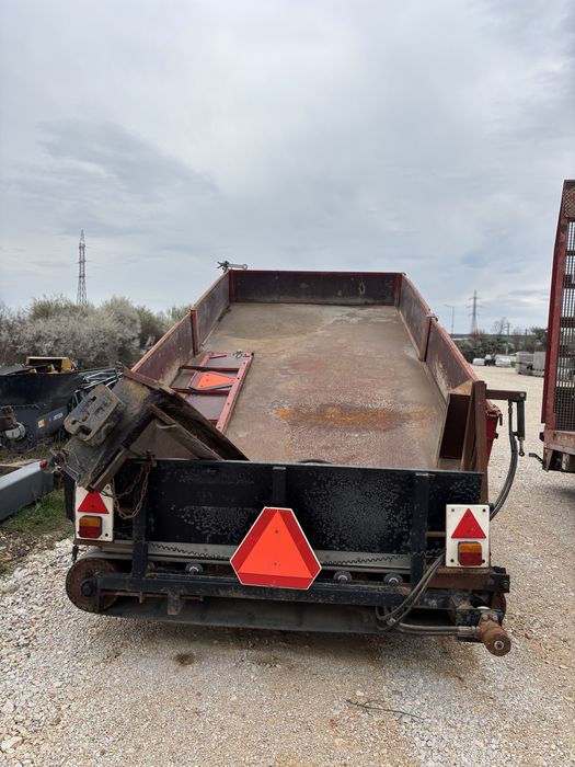 Remorca de 9 T cu distribuitor lateral!