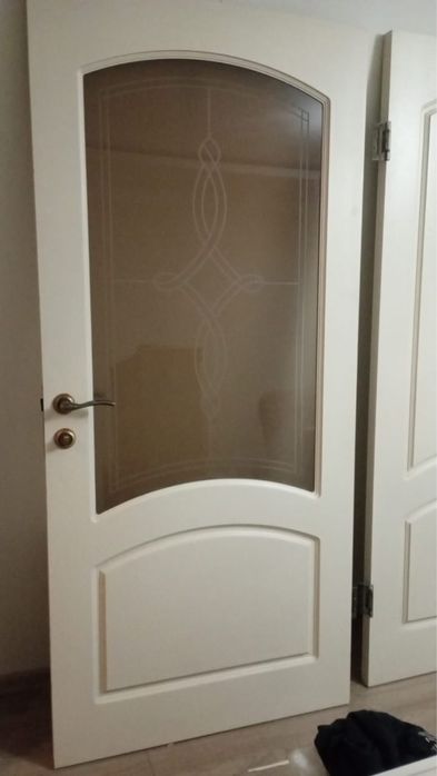 Продам двери 7 штук