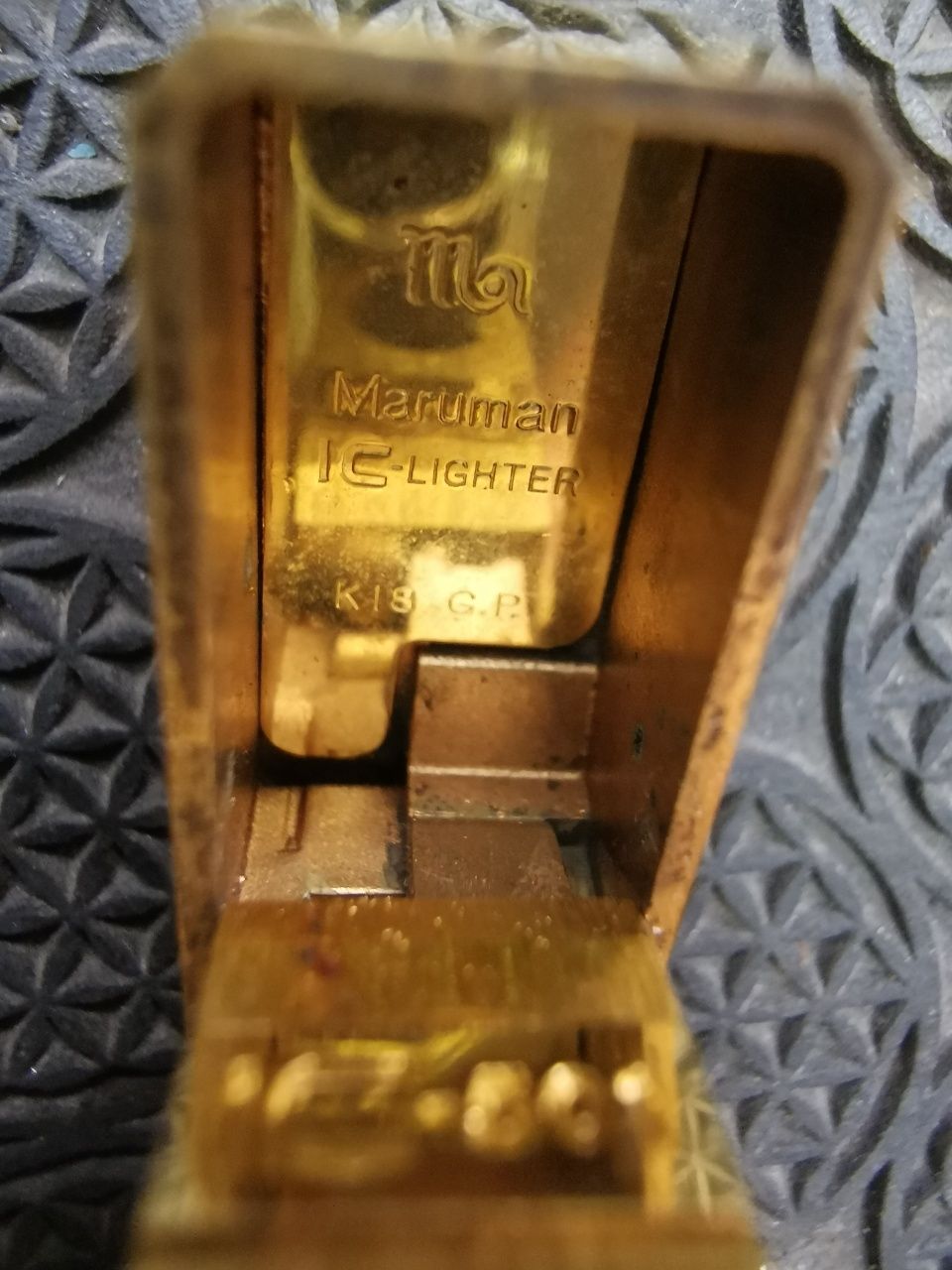 Bricheta Maruman IC-501 placat cu aur 18k