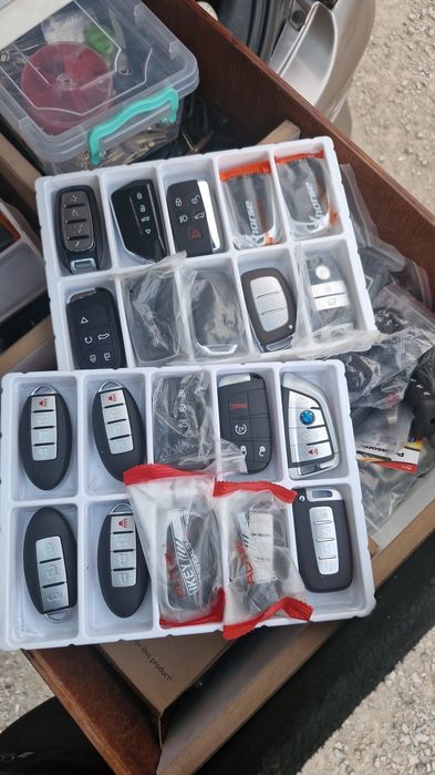 Изготовление прошивка утерянных ключей ремонт замка зажигания вскрытие