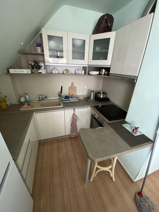 Дава се под наем Тристаен апартамент в Варна, Център - 90 кв.м за 750 € - Снимка #2