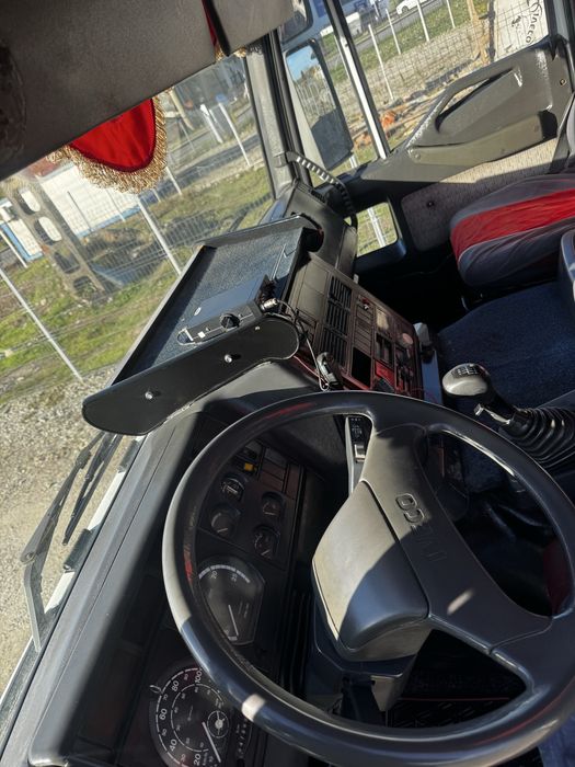 Iveco Eurotrakker 8x4 trakker bascula