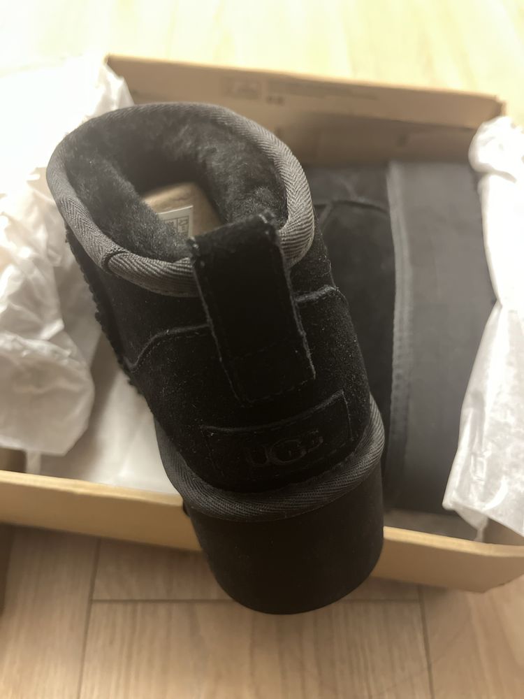 ugg platform black