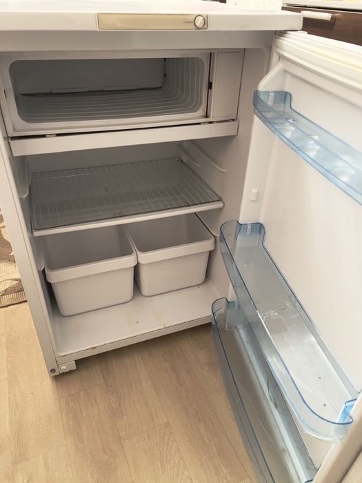 Продам Холодильник Бирюса