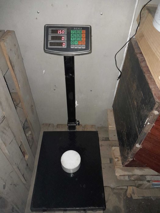 Весы электронные напольные