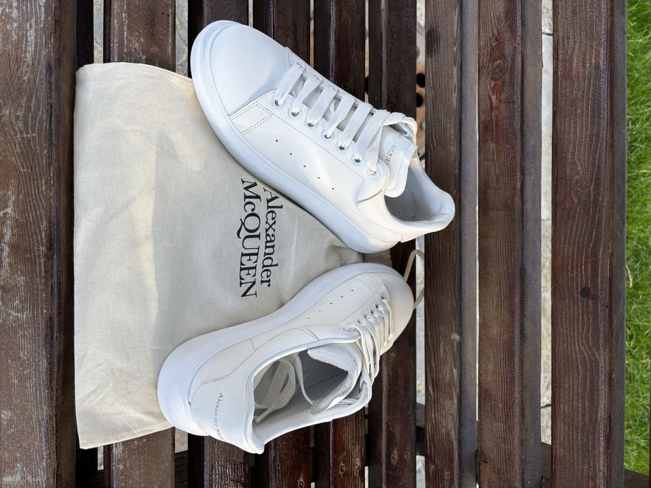 Adidași Alexander McQueen