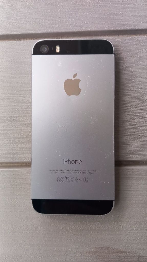 iPhone 5s 16GB Space Grey