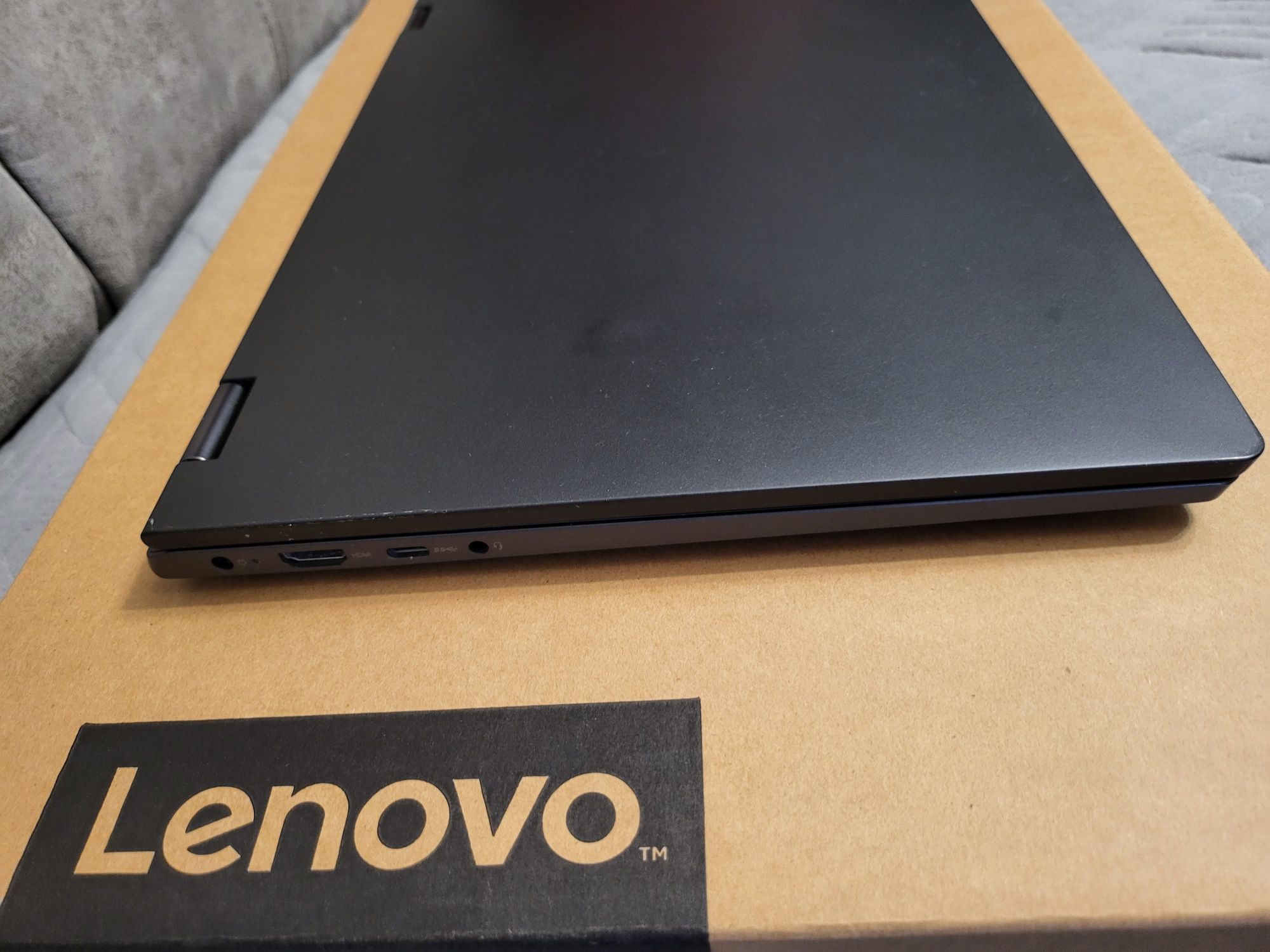 Сенсорный ультрабук Lenovo IdeaPad C340 i3 8145U / 4ГБ / 128SSD / 14"