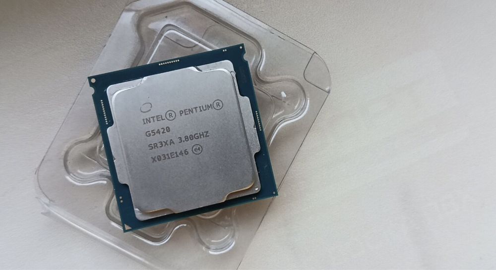 Intel Pentium Gold G5420