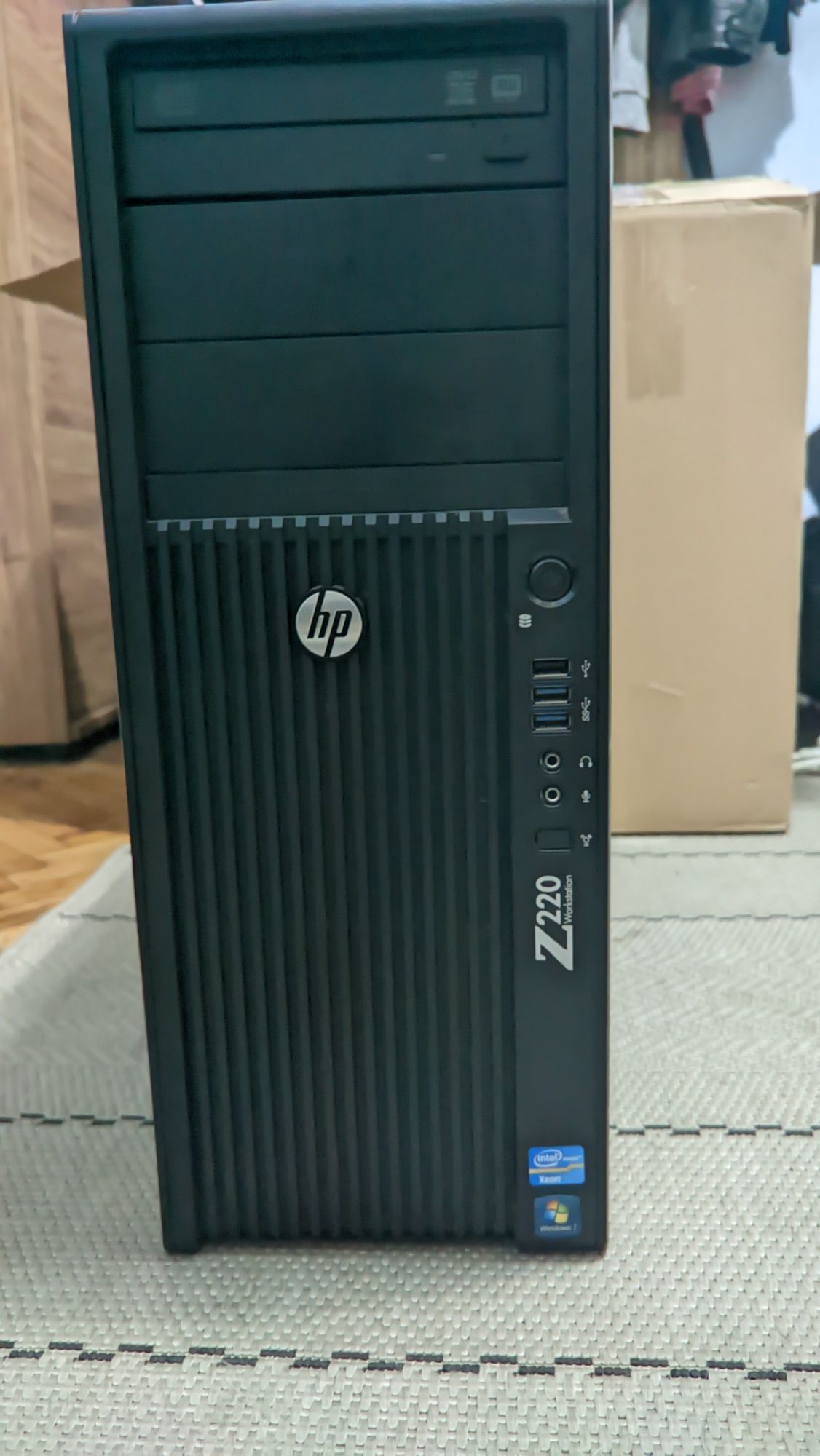 HP Z220  Intel Xeon E3 1270 3.4-3.8GHz,RAM20GB, Nvidia Quadro K22004gb