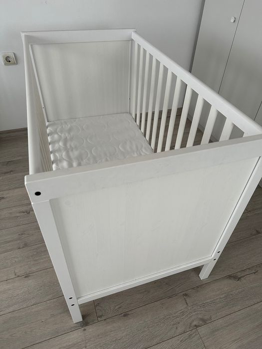 Vând pătuț copil 120x60 cm