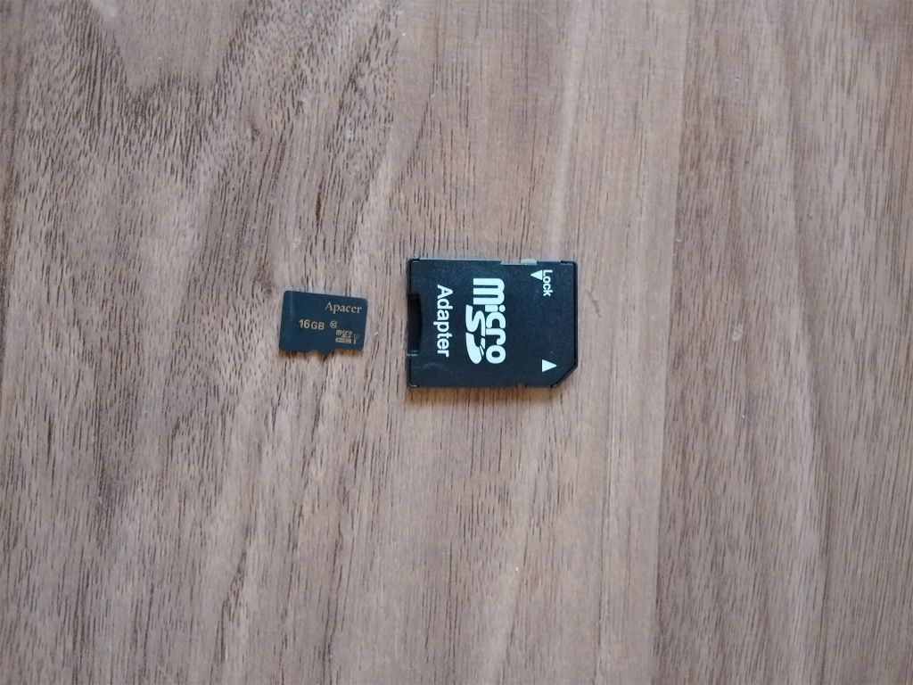 Samsung Galaxi A51 +четири калъфа,карта памет,зарядно-170лв.