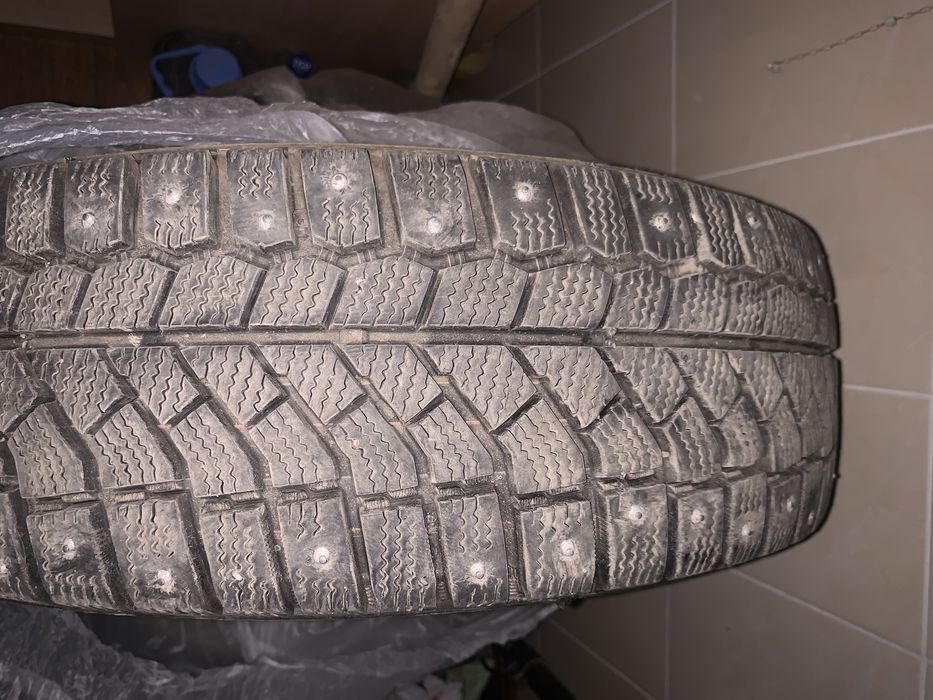 Продам зимнюю резину