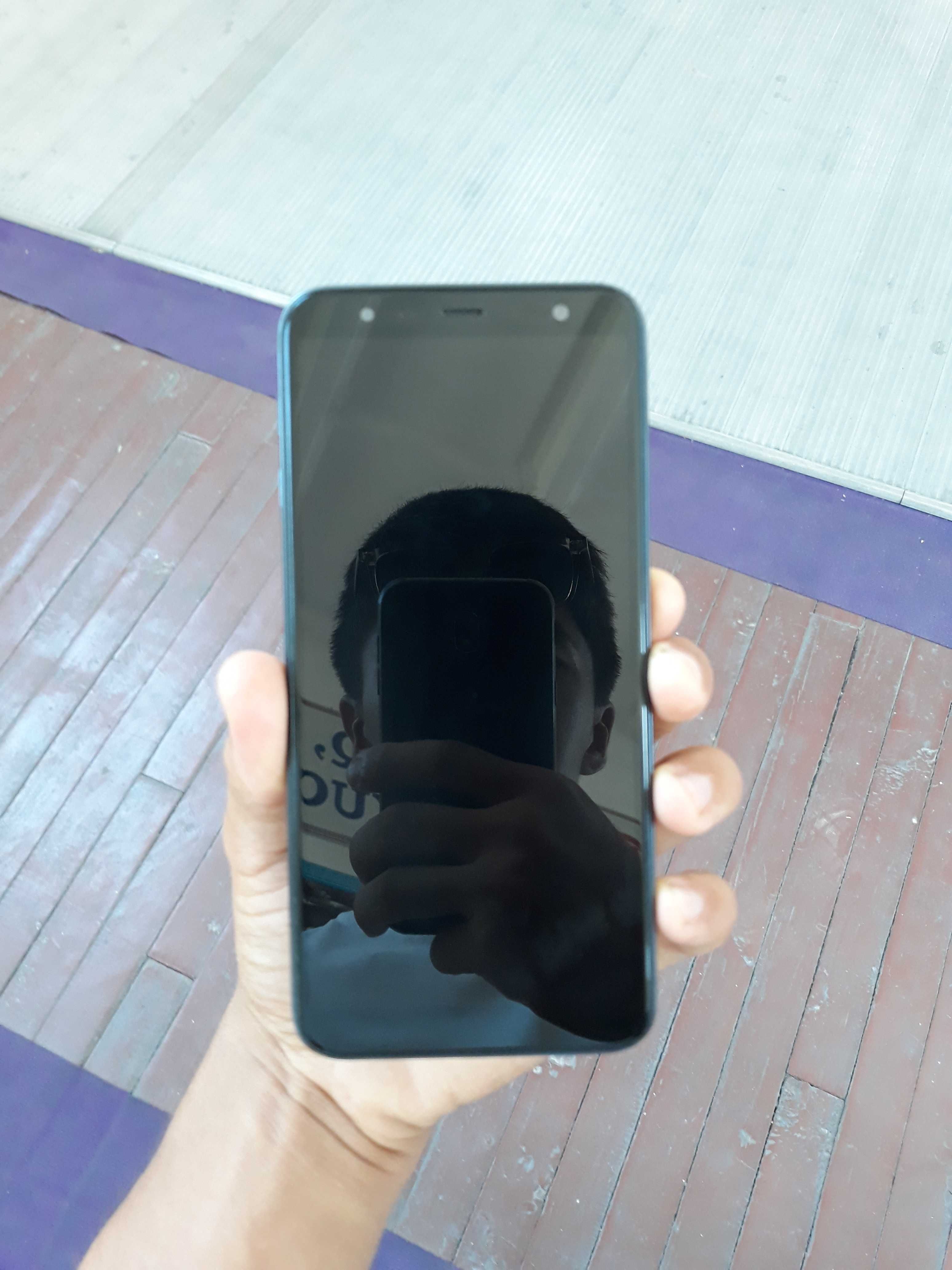 Samsung J6+ 32 gb