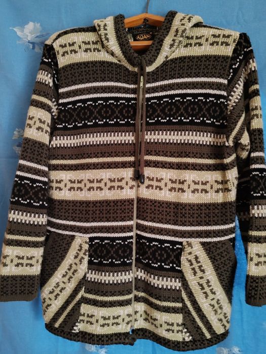 Женская кофта на молнии