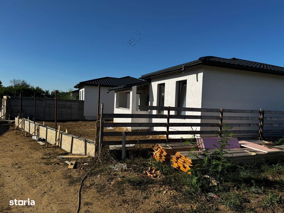 Casa Piscani, 3 camere, langa Mioveni, 2025, la cheie