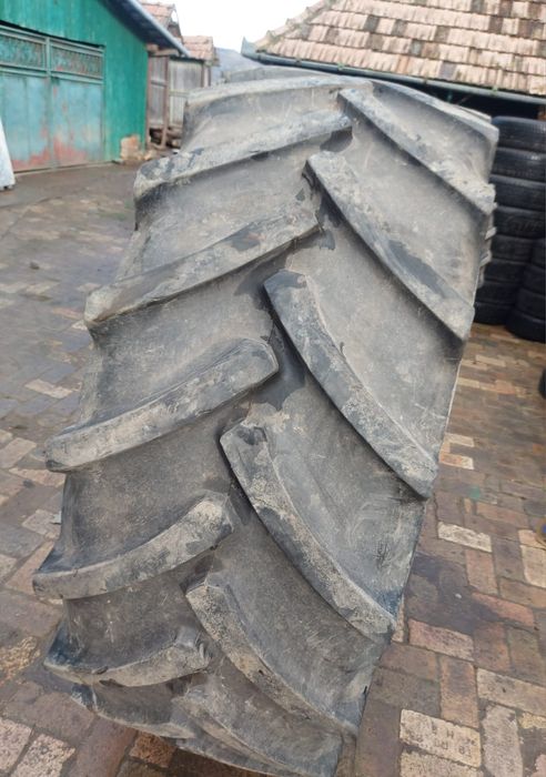 O bucată 650/65 R38 Firestone