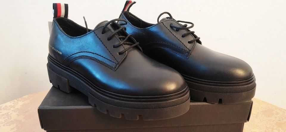 Оксфордки Tommy Hilfiger Leather LAce Up 37ми номер 23.5см стелка НОВИ