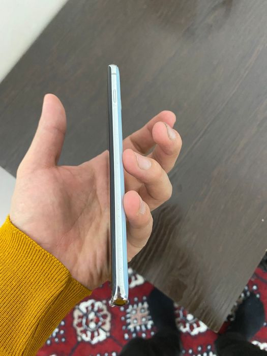 Samsung galaxy s10 8.128 g