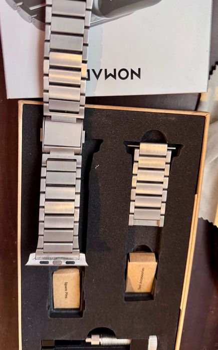 Титаниева каишка за Apple Watch NOMAD 44/45/49 mm