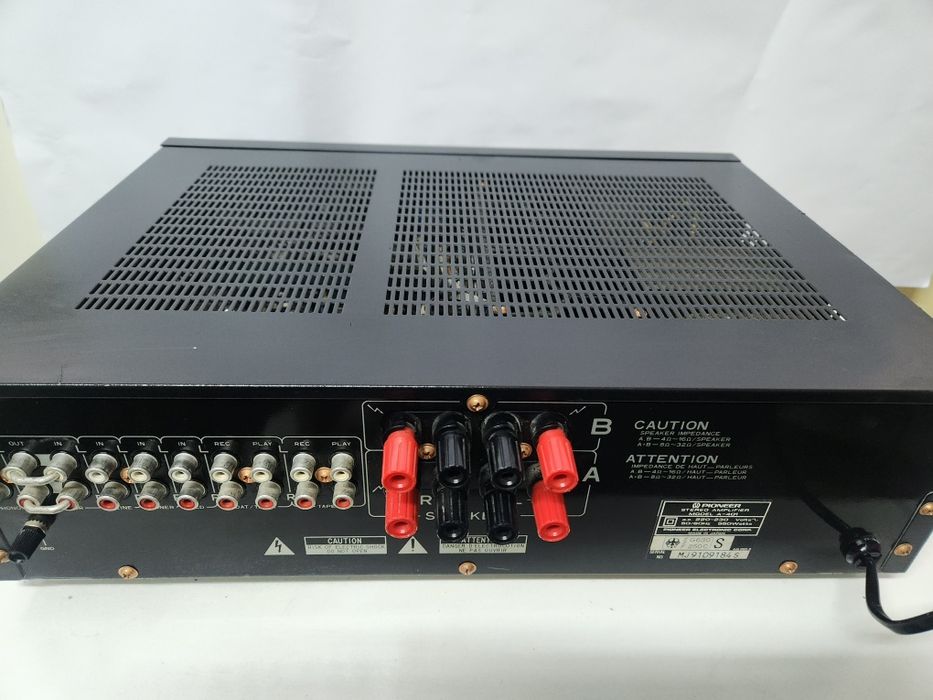 Amplificator Pioneer A 401 și tuner