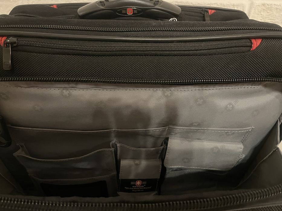 Wenger®Patriot II Rolling бизнес органайзер