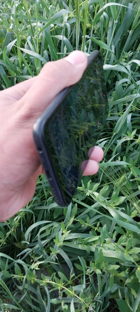 Redmi 8 3/32gb yaxshi
