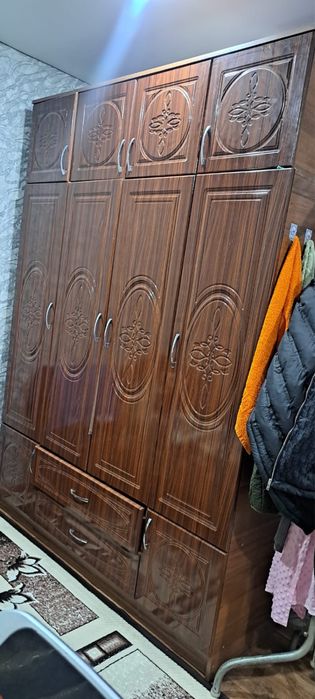 Шкаф для вещей в хорошем состояние