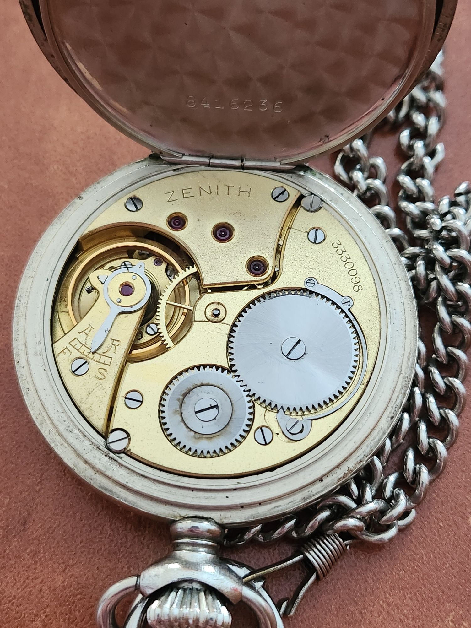 Ceas mecanic de buzunar Zenith.