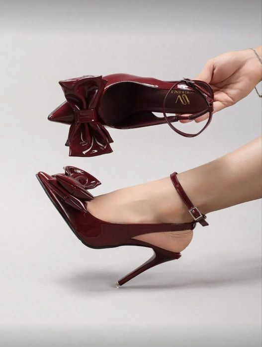 Дамски токчета с панделка