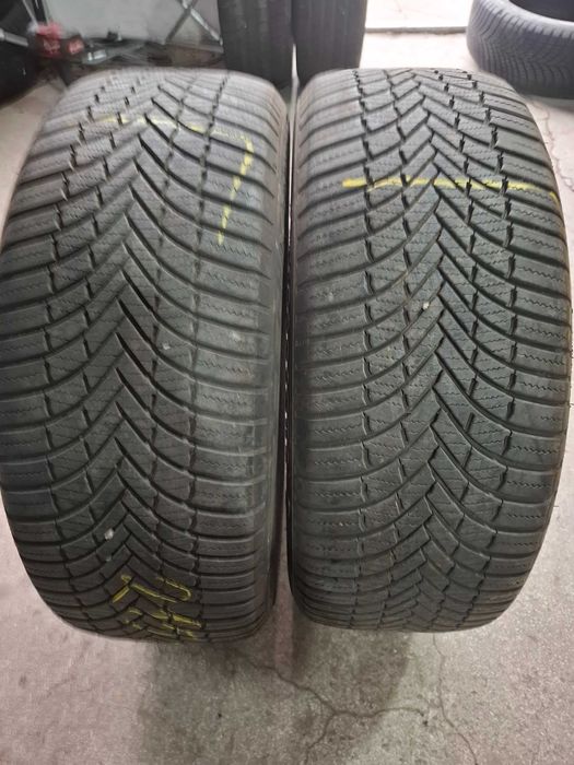 2 Всесезонни гуми Firestone 215/55/17 ДОТ22 7мм